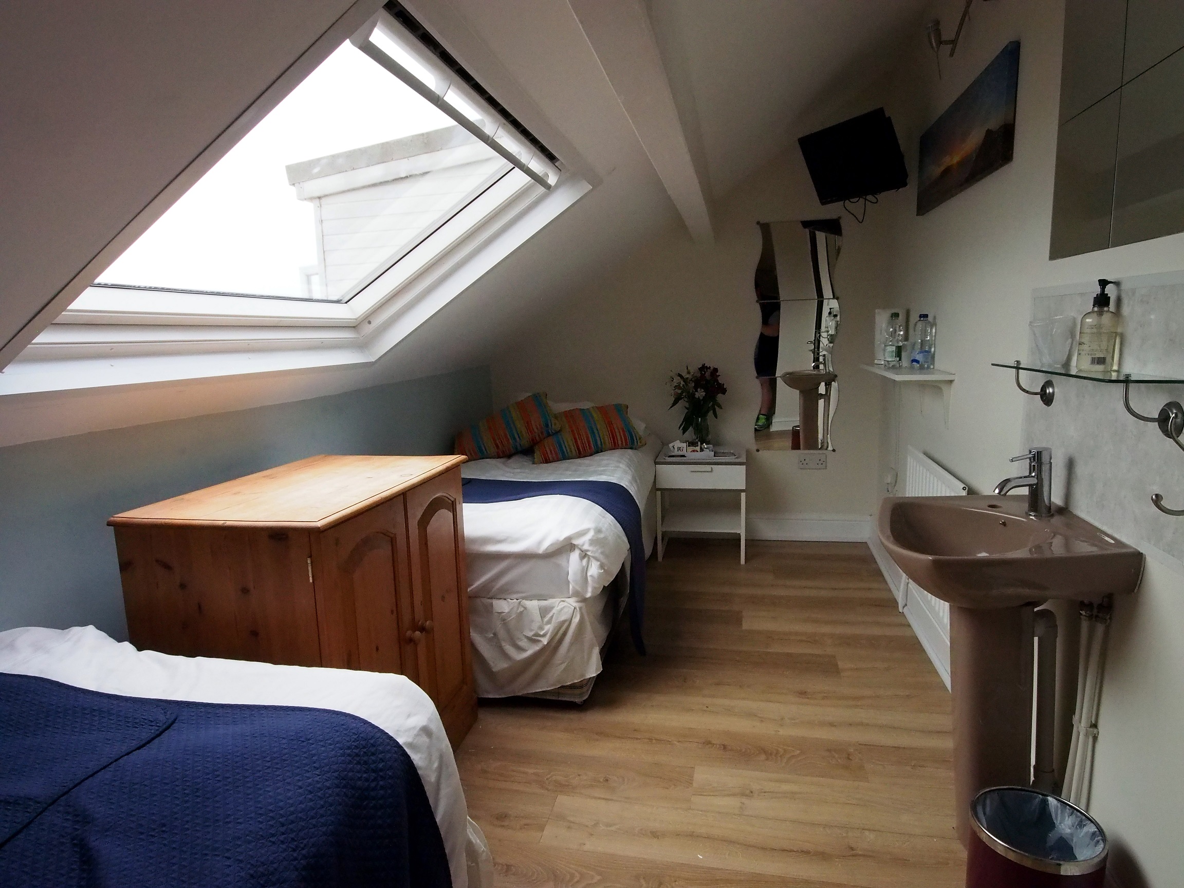 Double twin room B&B Swansea