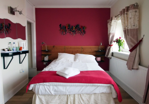 Book our B&B in Swansea directly